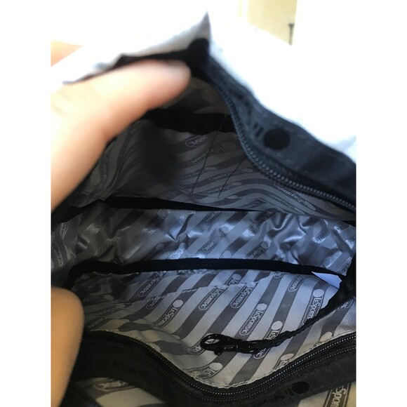 LeSportsac Jasper Crossbody white marble print oilcloths - Picture 7 of 10